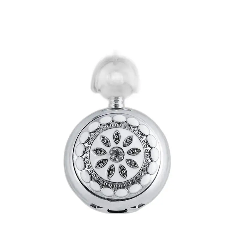 Chic Pearl's Flower Taschenuhr Silber